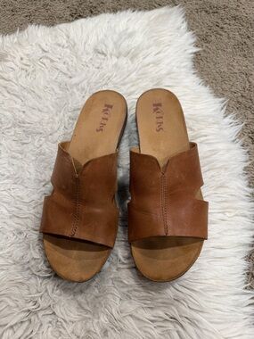 Korks by Kork-Ease Madera Wedge
Leather Sandals Women's 11 Tan